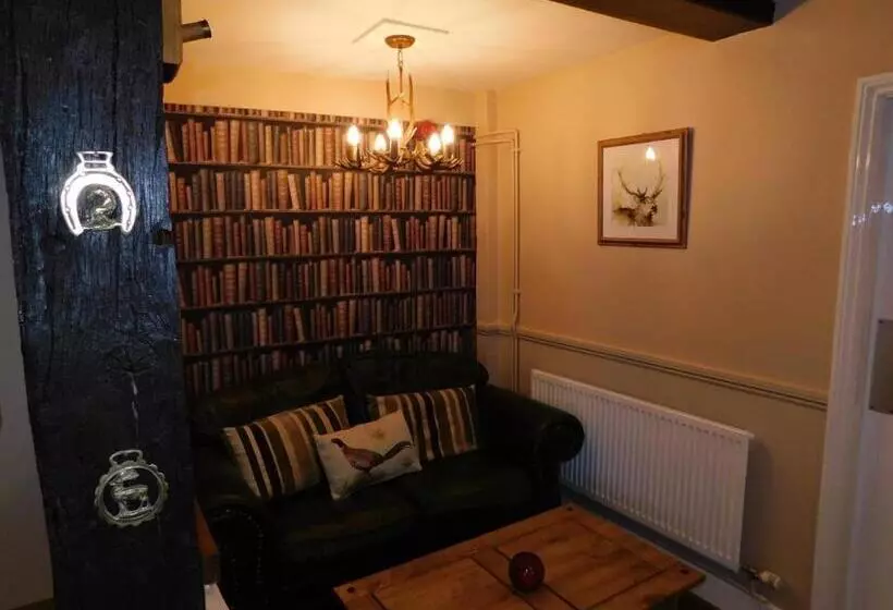 Hotelli The Nags Head