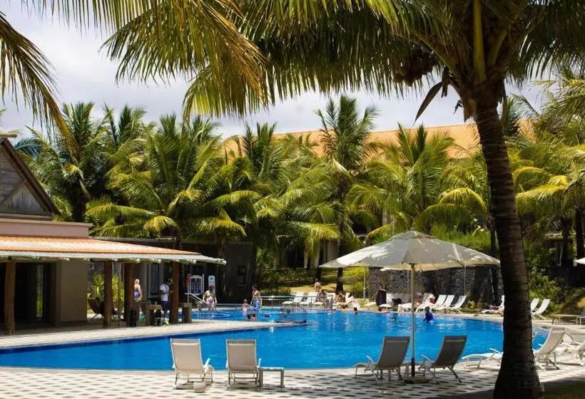 هتل Crystals Beach Resort Belle Mare, A Member Of Radisson Individuals