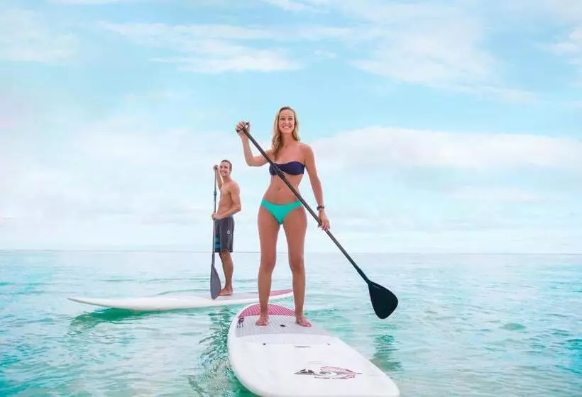 هتل Crystals Beach Resort Belle Mare, A Member Of Radisson Individuals