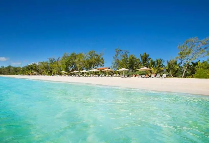 هتل Crystals Beach Resort Belle Mare, A Member Of Radisson Individuals