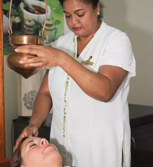 هتل Crystals Beach Resort Belle Mare, A Member Of Radisson Individuals