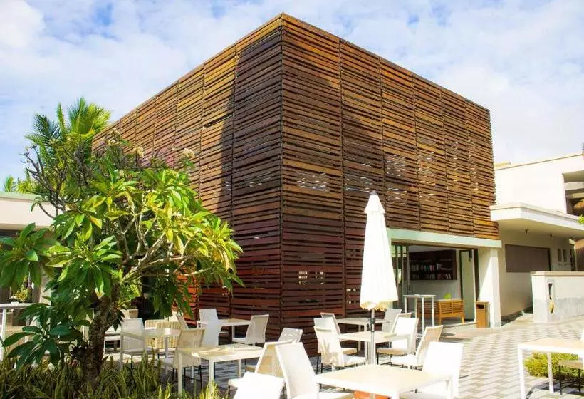 هتل Crystals Beach Resort Belle Mare, A Member Of Radisson Individuals