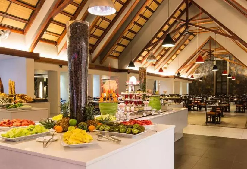 هتل Crystals Beach Resort Belle Mare, A Member Of Radisson Individuals