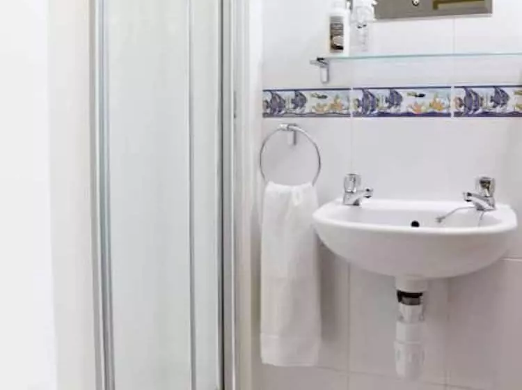 پانسیون Abbotsford Guest House