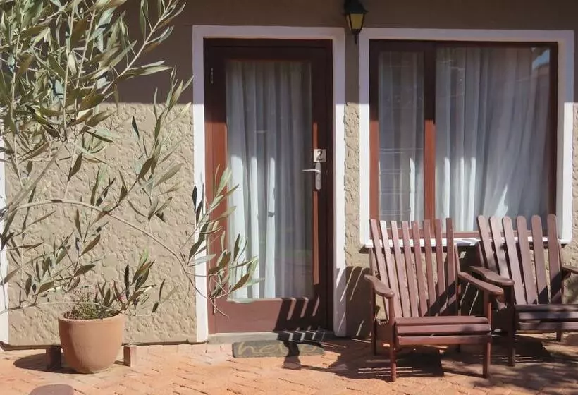 پانسیون Sandfields Guesthouse