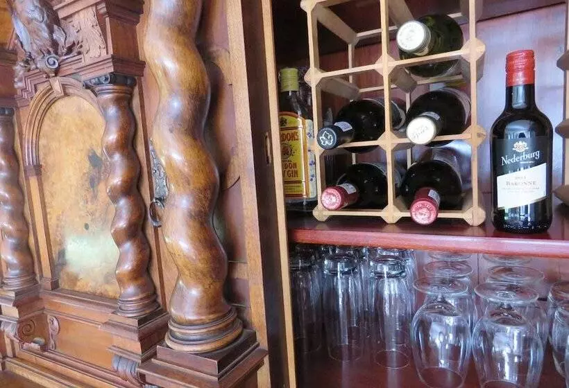 پانسیون Sandfields Guesthouse