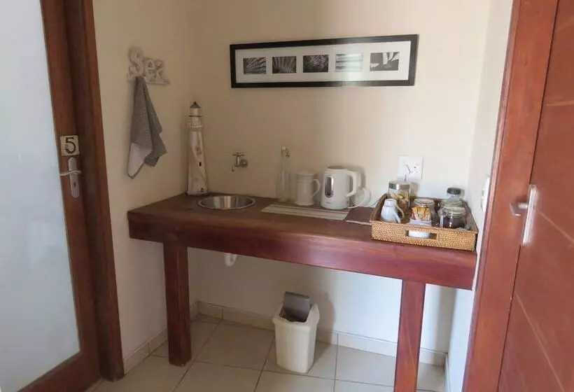 پانسیون Sandfields Guesthouse
