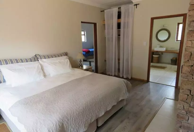 پانسیون Sandfields Guesthouse