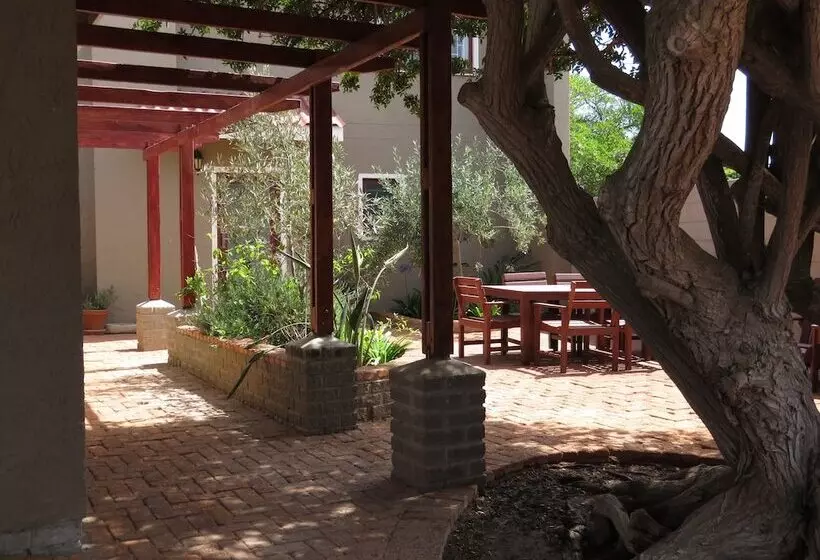 پانسیون Sandfields Guesthouse