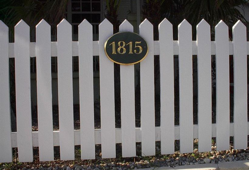 بنسيون The Beach Bungalow