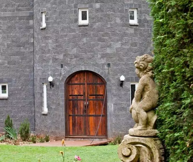 Пансион The Castle On Tamborine