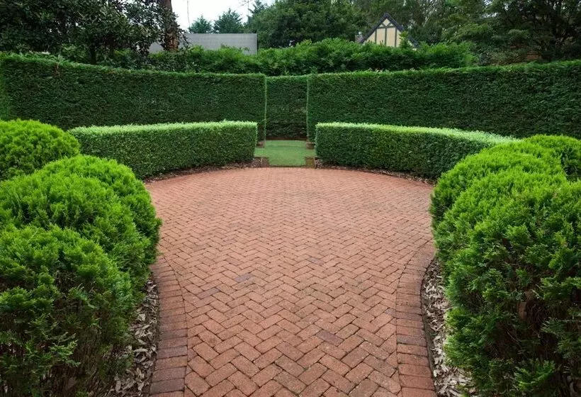 Пансион The Castle On Tamborine