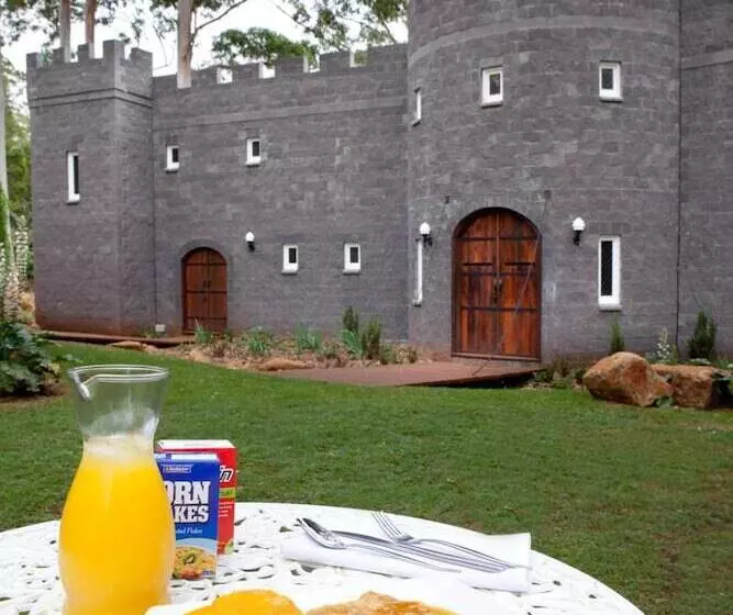 Пансион The Castle On Tamborine