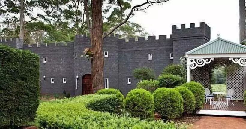 Пансион The Castle On Tamborine