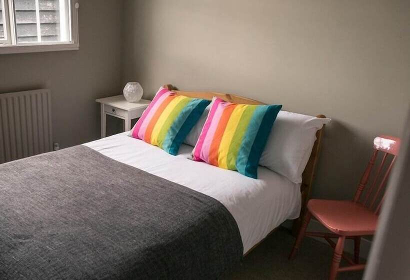 بنسيون Old Borough Arms