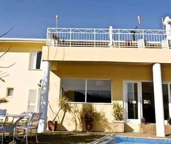 پانسیون Villa Moringa Guesthouse