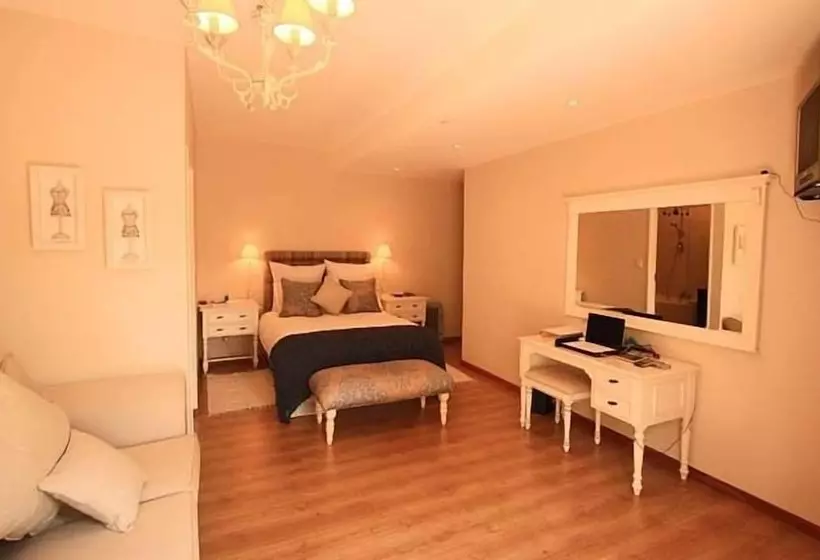 پانسیون Villa Moringa Guesthouse