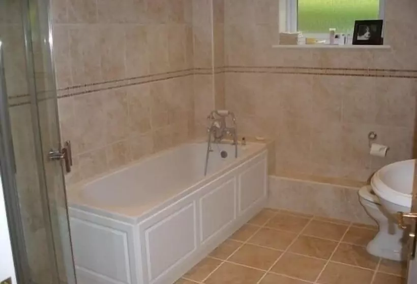 تختخواب و صبحانه Riverdown