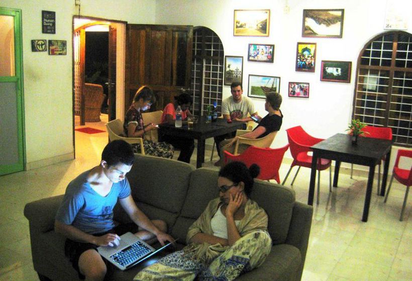 Vedanta Wake Up - Hostel/backpacker