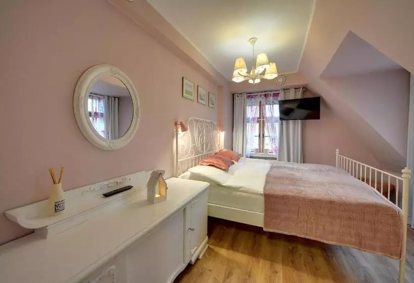 Retkeilymaja Baszta Grodzka