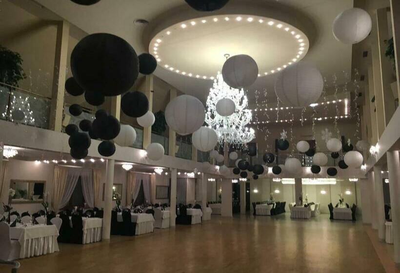 ユースホステル I Restauracja Jan