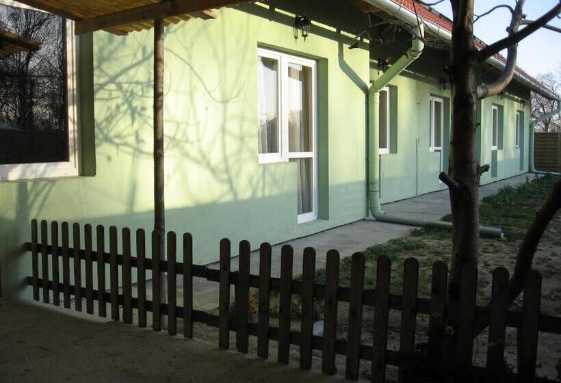 ユースホステル Ik Orlik