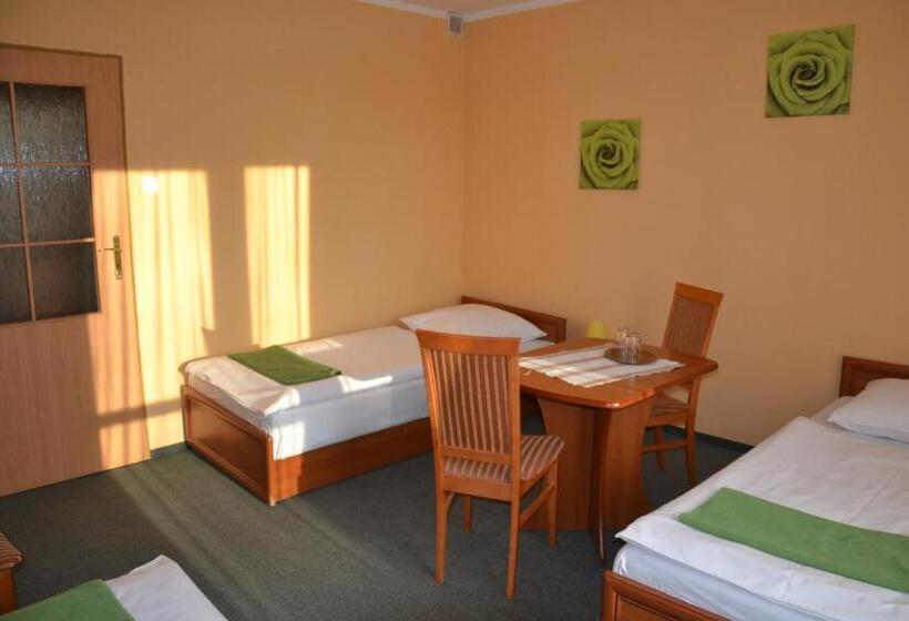 ユースホステル Ik Orlik