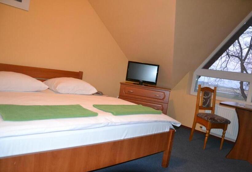 ユースホステル Ik Orlik