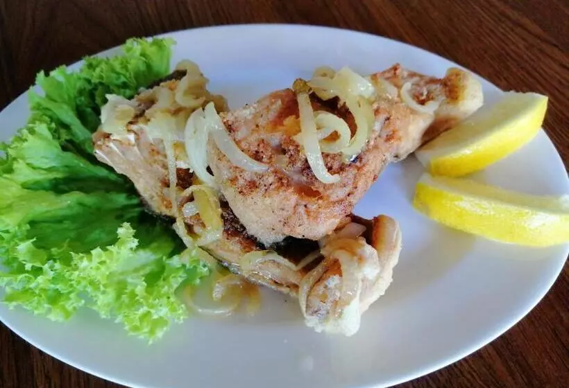 ユースホステル Restauracja Teo