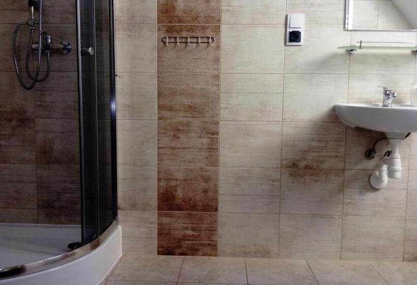 הוסטל Restauracja Teo