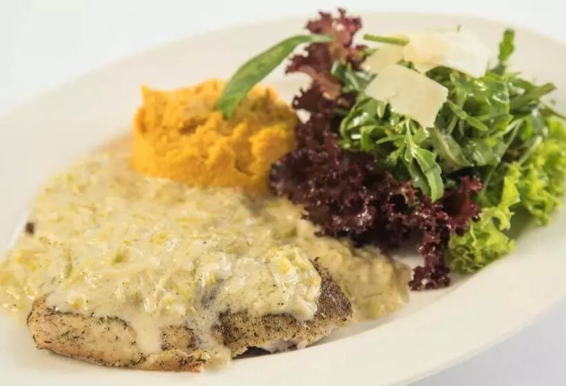 ユースホステル Restauracja Teo