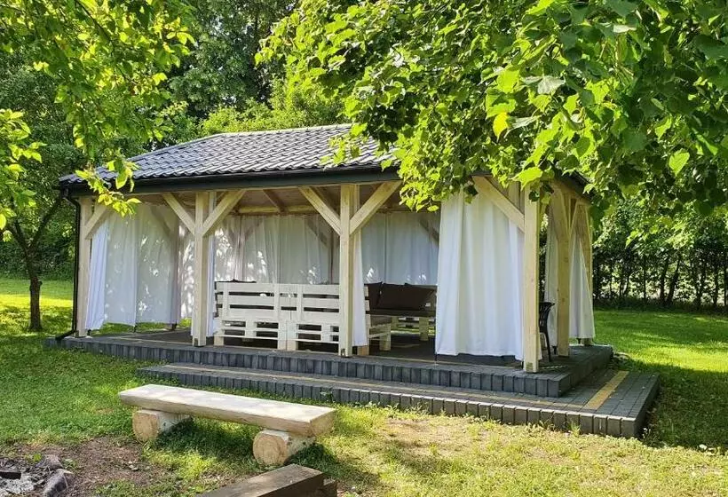 ユースホステル Wieczernik Dom Rekolekcyjny Księży Pallotynów