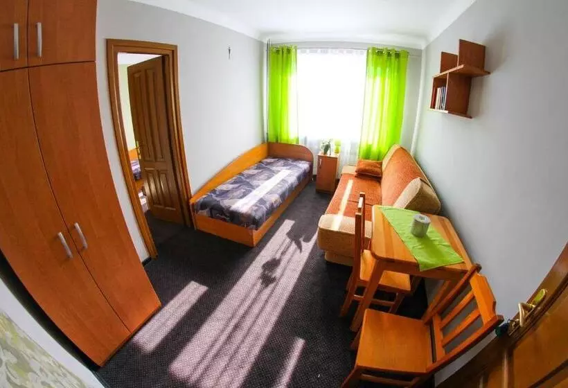 ユースホステル Wieczernik Dom Rekolekcyjny Księży Pallotynów