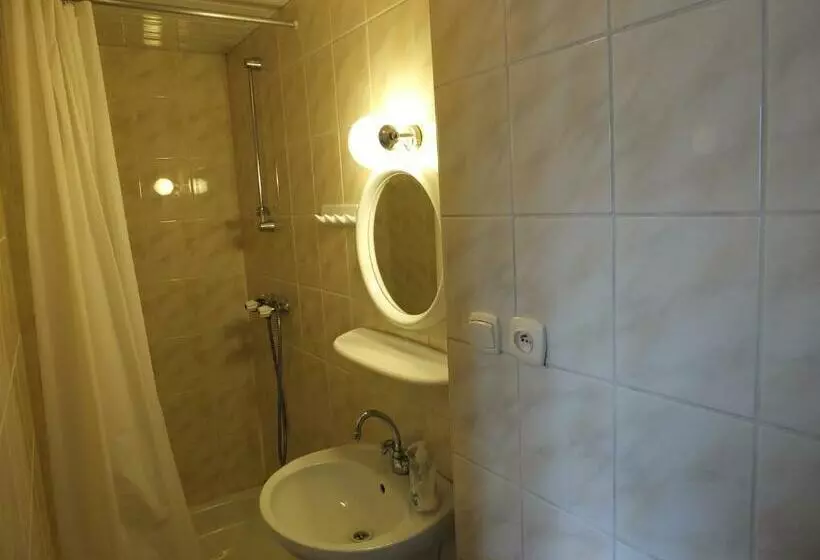 Retkeilymaja Zajazd Galicja