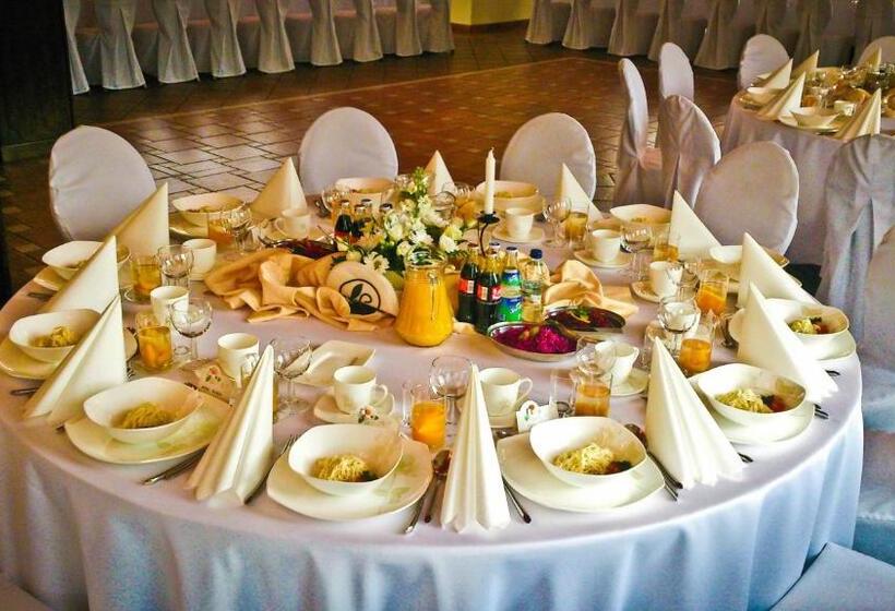 旅馆 Zajazd Sielankowe Klimaty