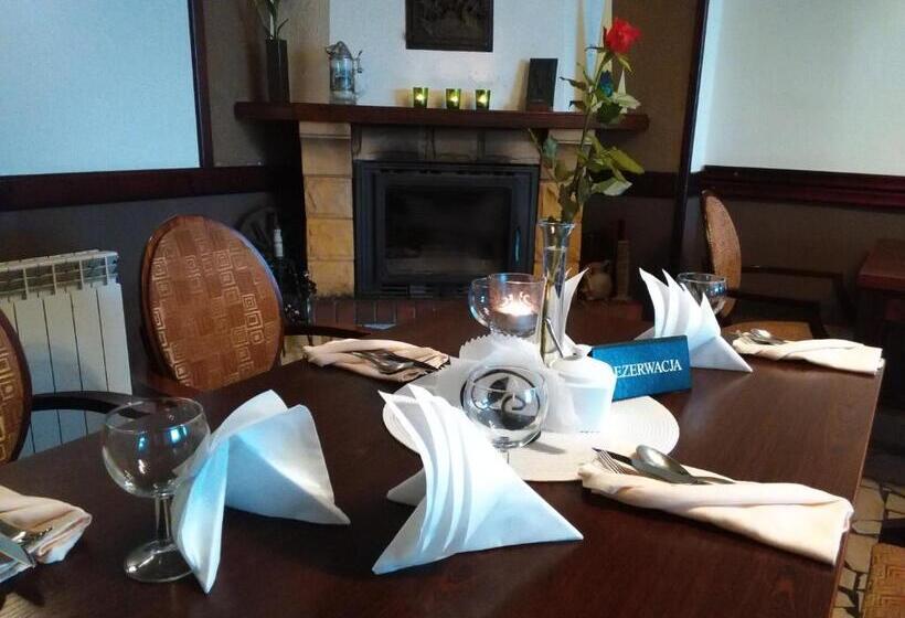 旅馆 Zajazd Sielankowe Klimaty