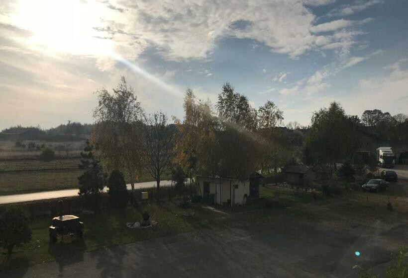 فندق صغير Zajazd Skorpion Rzeniszów