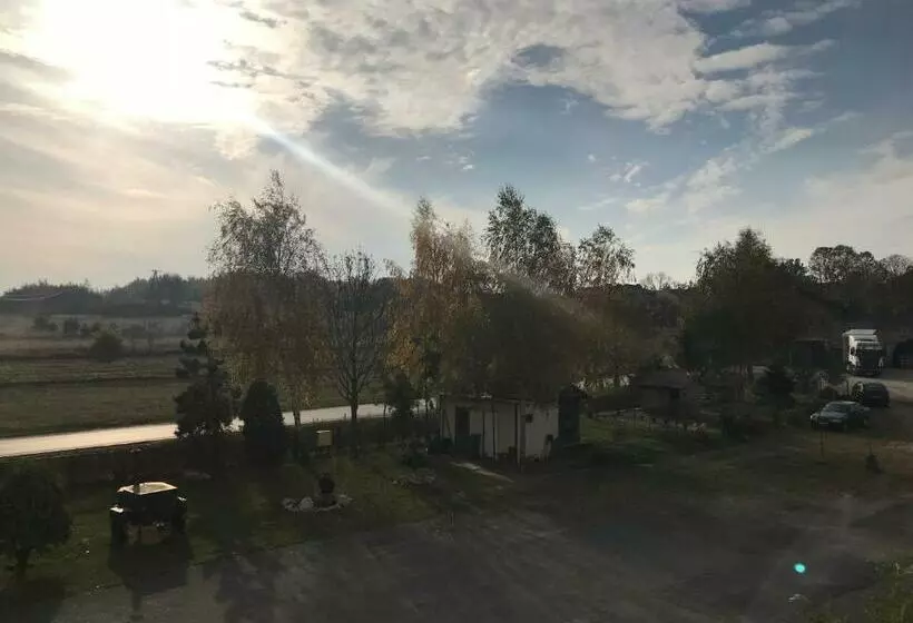 ユースホステル Zajazd Skorpion Rzeniszów