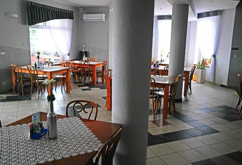 فندق صغير Zajazd Skorpion Rzeniszów