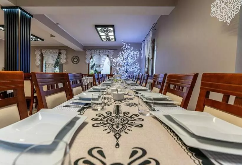 Aamiaismajoitus (B&B) Leśny Dworek Biały Dunajec