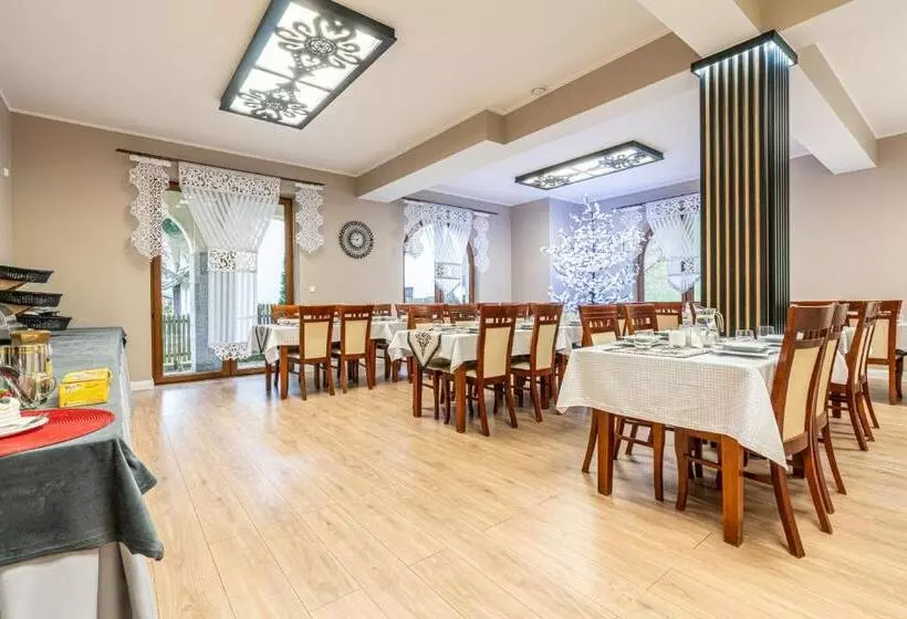 Aamiaismajoitus (B&B) Leśny Dworek Biały Dunajec