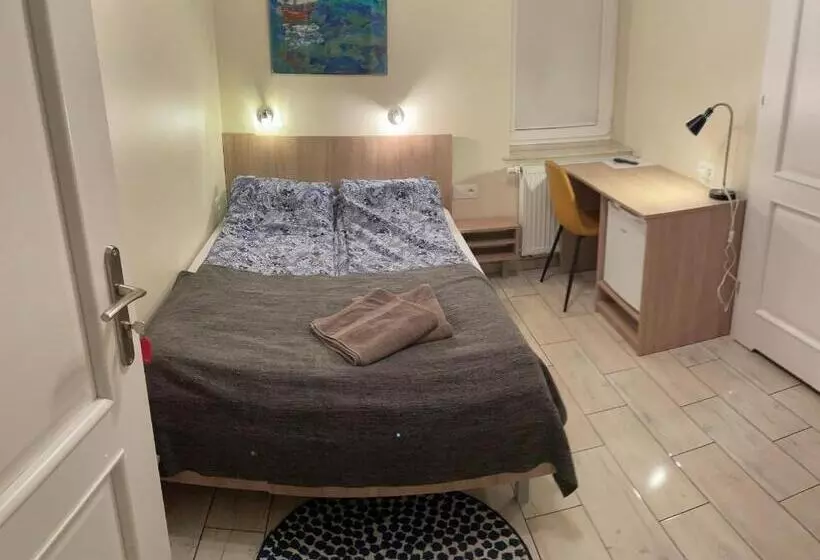 تختخواب و صبحانه Olkuska 107 A