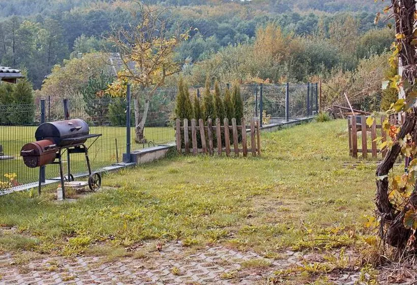 تختخواب و صبحانه Olkuska 107 A