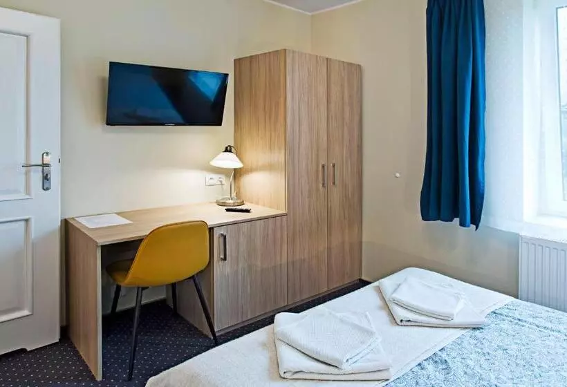 تختخواب و صبحانه Olkuska 107 A