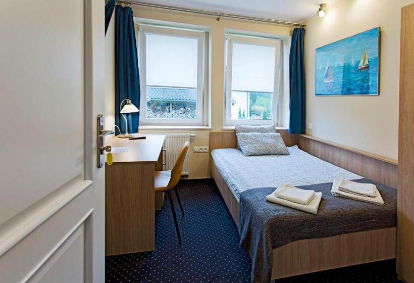 مبيت وإفطار Olkuska 107 A