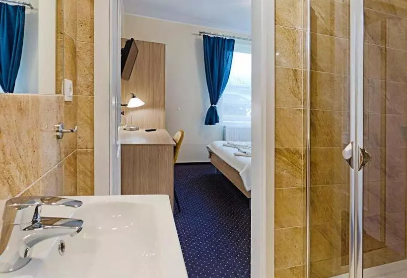 تختخواب و صبحانه Olkuska 107 A