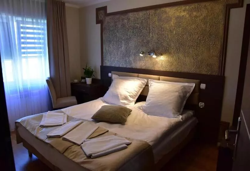 Aamiaismajoitus (B&B) Pokoje Restauracja Lech