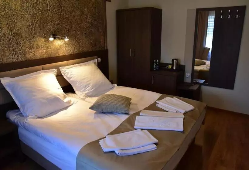 Aamiaismajoitus (B&B) Pokoje Restauracja Lech