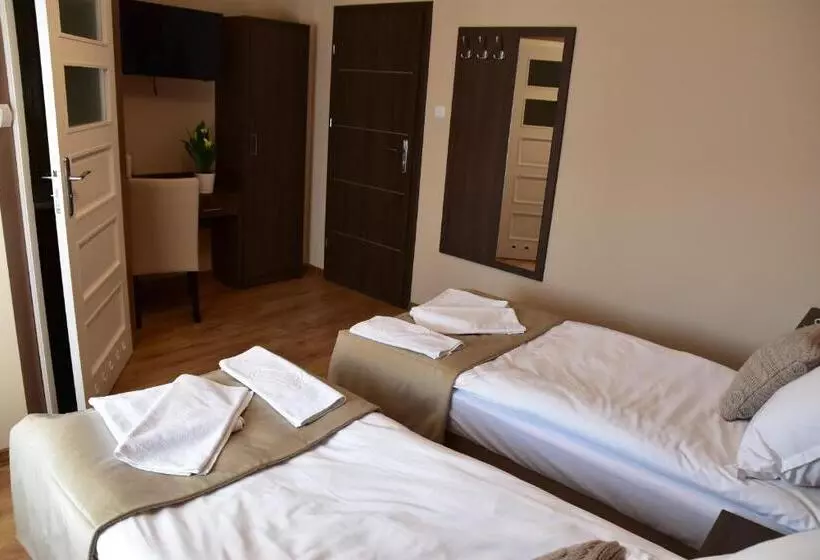 Aamiaismajoitus (B&B) Pokoje Restauracja Lech