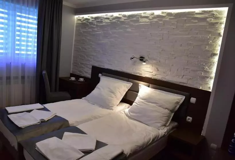 Aamiaismajoitus (B&B) Pokoje Restauracja Lech